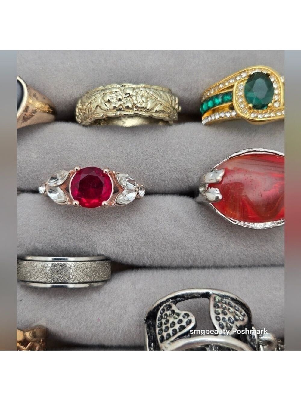 Lot of 35 Assorted Rings Mixed Sizes & Colors Fashion Jewelry - Picture 6 of 13